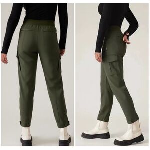 Athleta endless high rise cargo pants 10